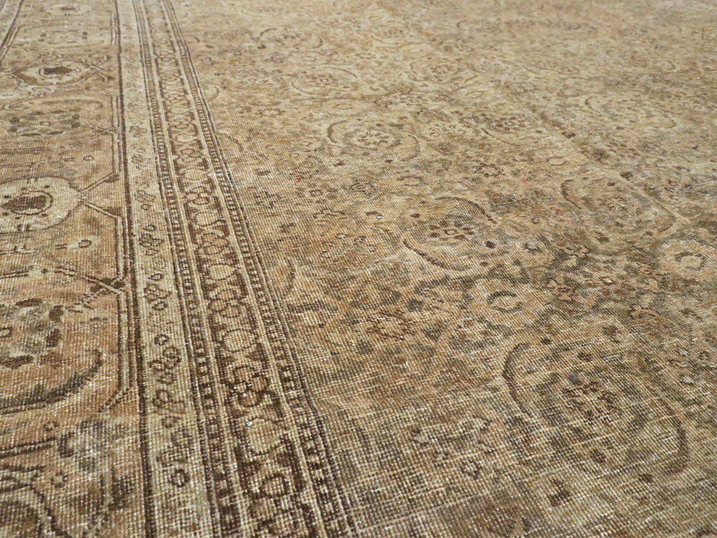 Antique Persian Tabriz Carpet, No.17717 - Gsblank