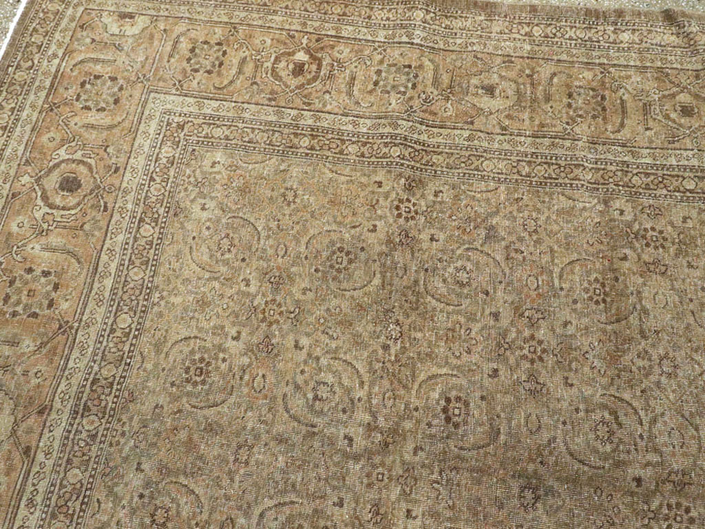 Antique Persian Tabriz Carpet, No.17717 - Gsblank
