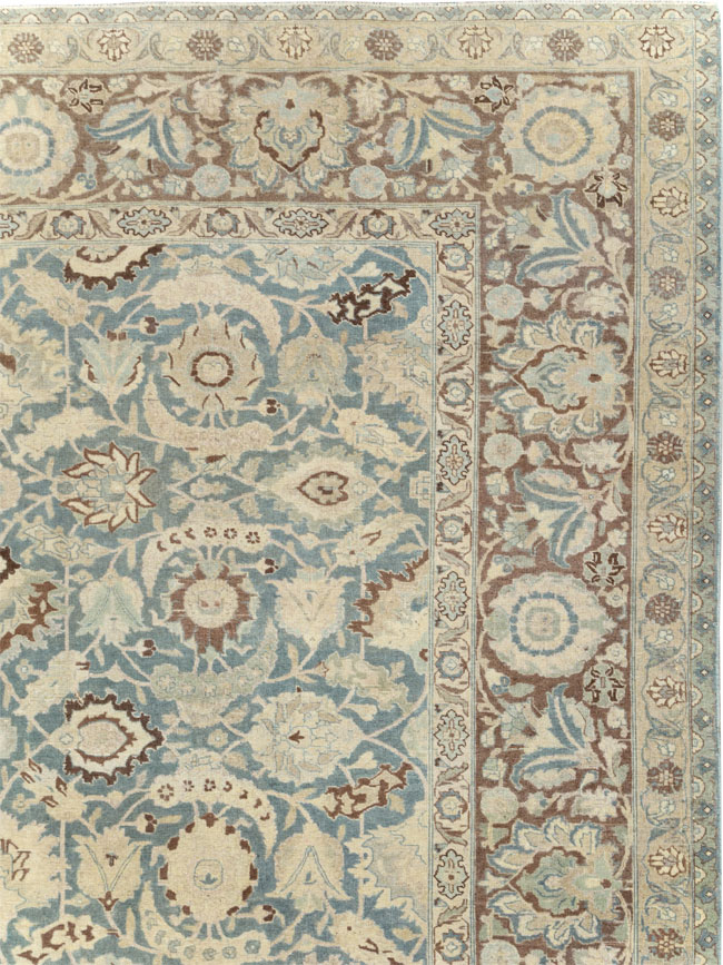 Antique Persian Tabriz Carpet, No.17733 - Gsblank