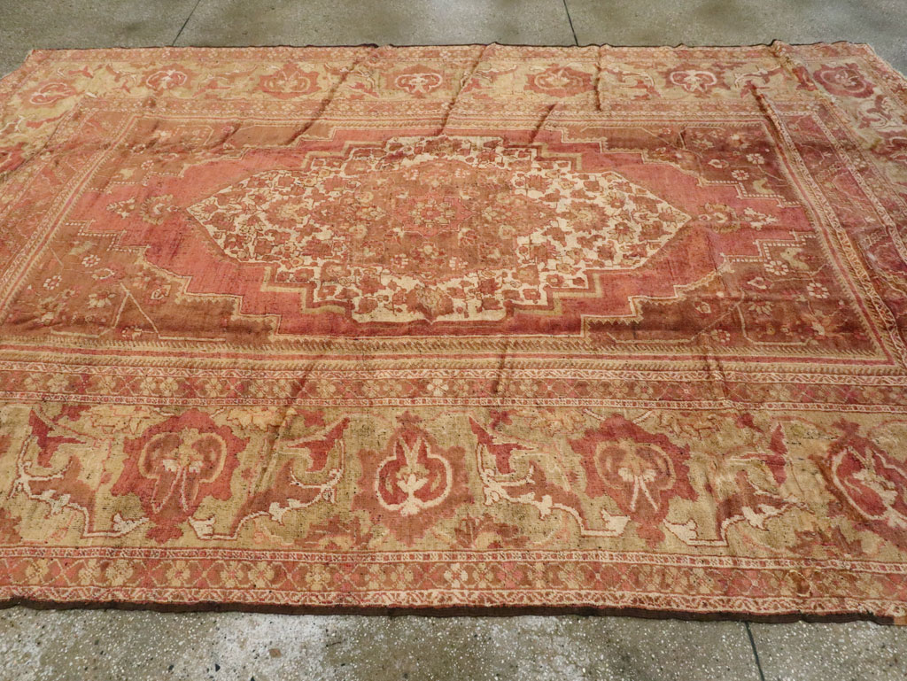 Antique Turkish Oushak Carpet, No.17739 - Gsblank