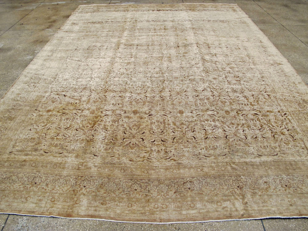 Antique Persian Mashad Carpet, No.17746 - Gsblank