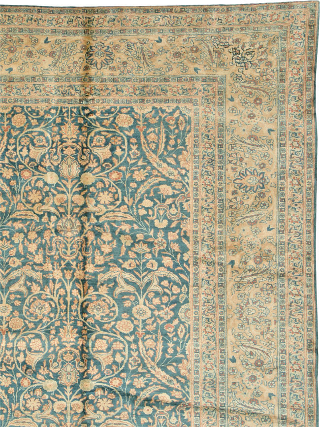 Antique Persian Tabriz Carpet, No.17758 - Gsblank
