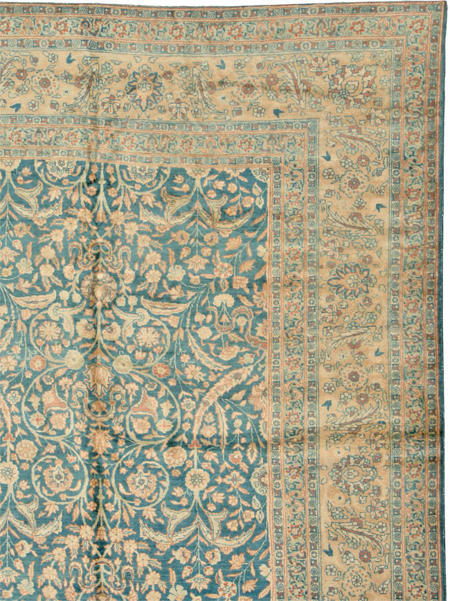 Antique Persian Tabriz Carpet, No.17758 - Gsblank