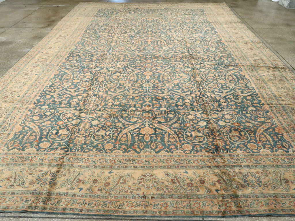 Antique Persian Tabriz Carpet, No.17758 - Gsblank