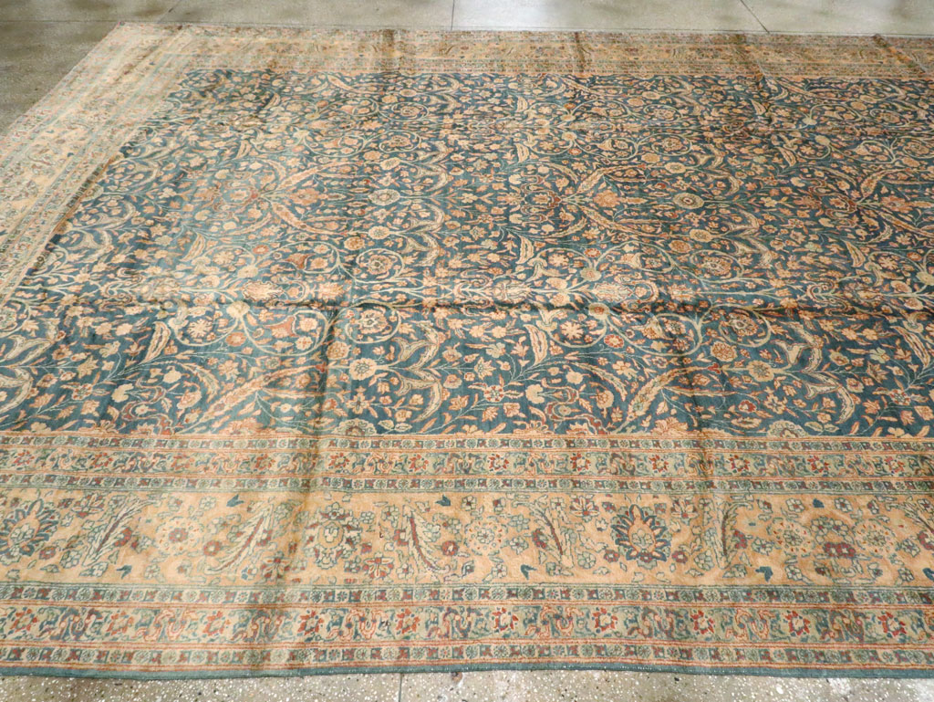 Antique Persian Tabriz Carpet, No.17758 - Gsblank