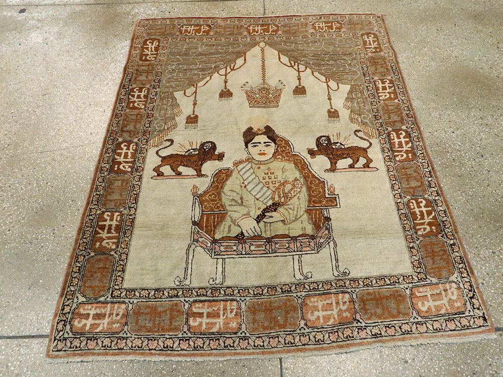 Vintage Persian Tabriz Pictorial Rug, No.17771 - Gsblank