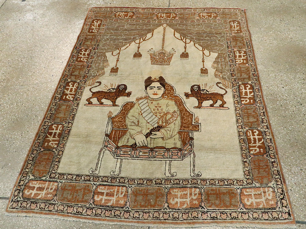 Vintage Persian Tabriz Pictorial Rug, No.17771 - Gsblank