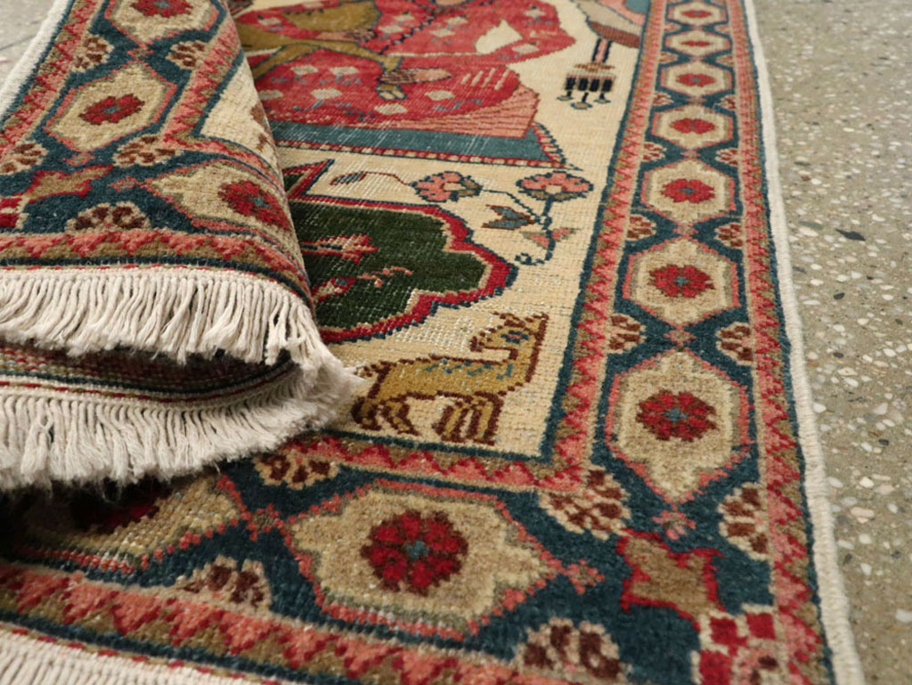 Vintage Persian Tabriz Pictorial Rug, No.17774 - Gsblank