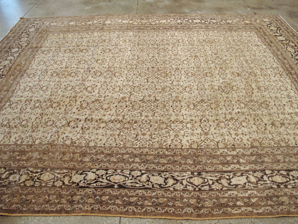 Antique Persian Tabriz Carpet, No.17777 - Gsblank