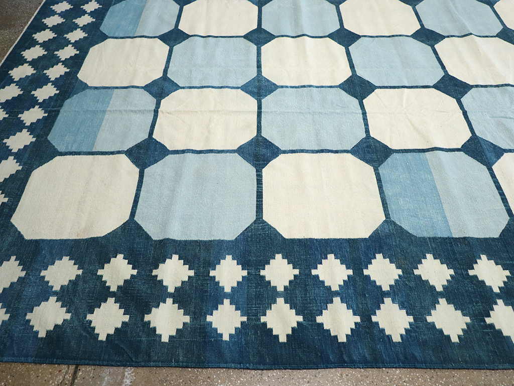 Vintage Indian Flatweave Kilim Dhurrie, No.17815 - Gsblank