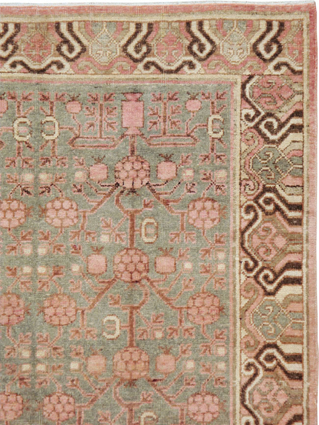 Vintage East Turkestan Khotan Carpet, No.17842 - Gsblank