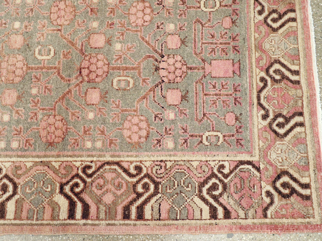 Vintage East Turkestan Khotan Carpet, No.17842 - Gsblank