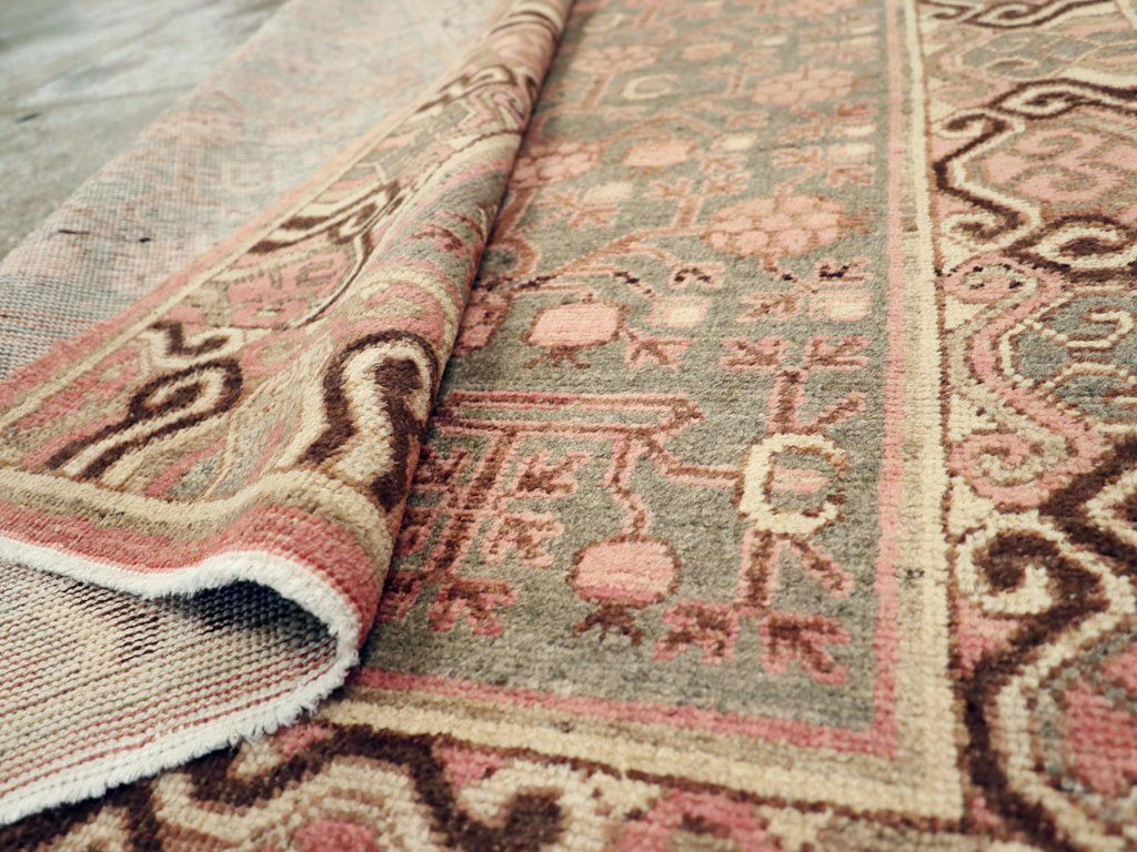 Vintage East Turkestan Khotan Carpet, No.17842 - Gsblank