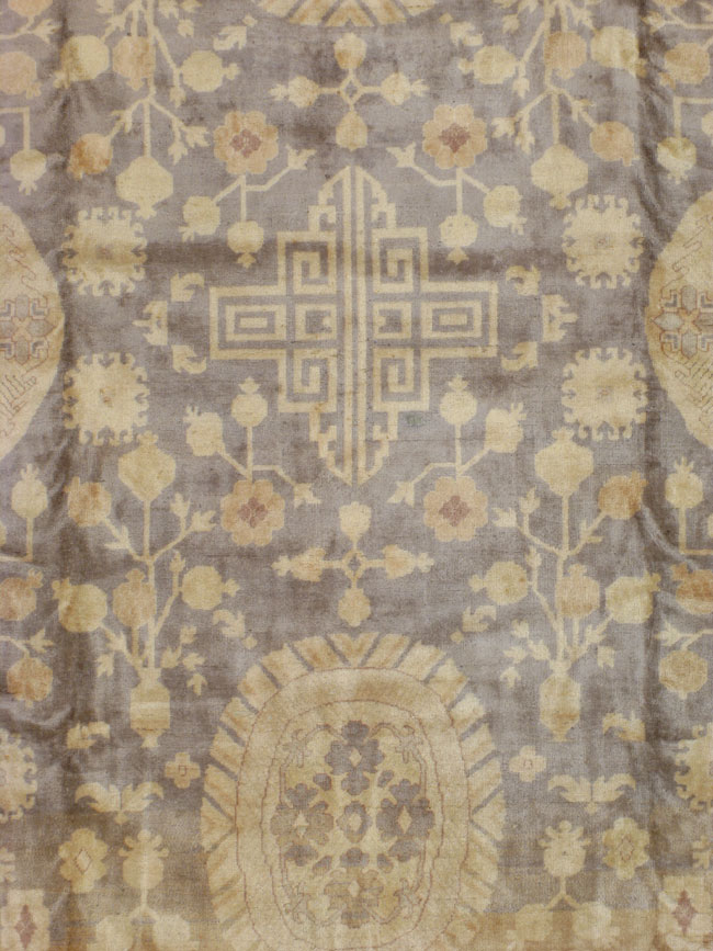 Vintage East Turkestan Khotan Carpet, No.17859 - Gsblank