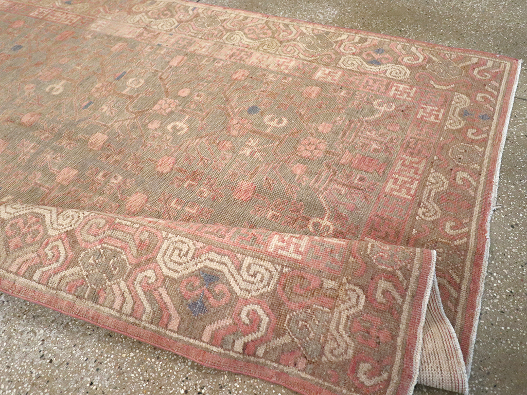 Vintage East Turkestan Khotan Carpet, No.17860 - Gsblank