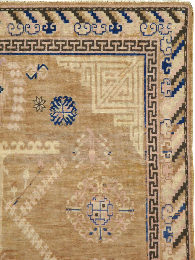 Antique East Turkestan Khotan Carpet, No.17870 - Gsblank