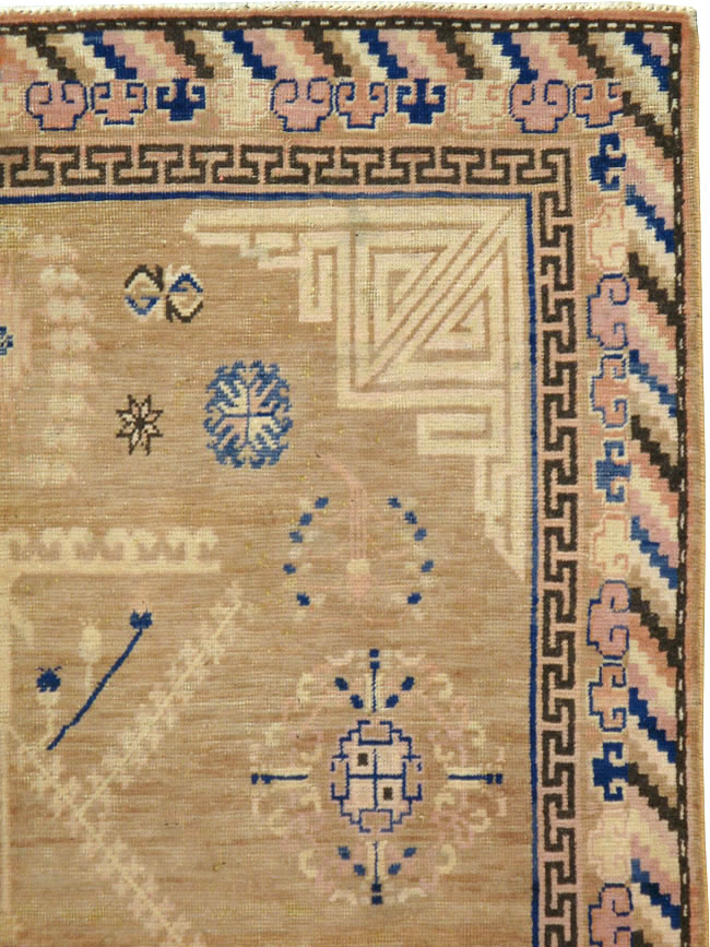 Antique East Turkestan Khotan Carpet, No.17870 - Gsblank