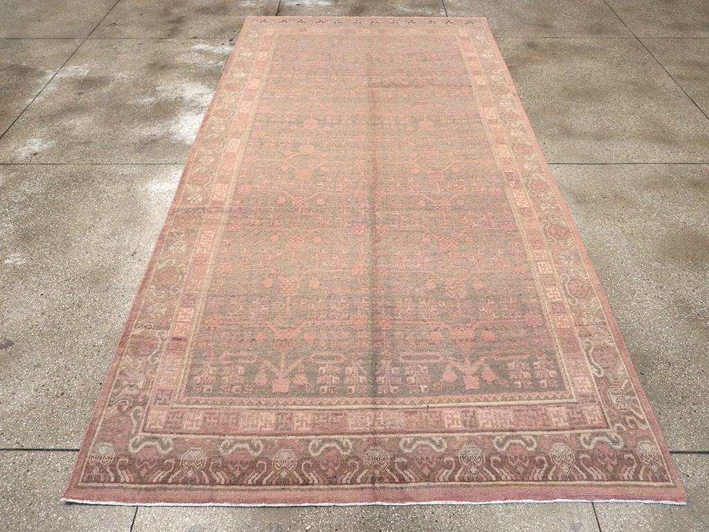 Vintage East Turkestan Khotan Carpet, No.17879 - Gsblank