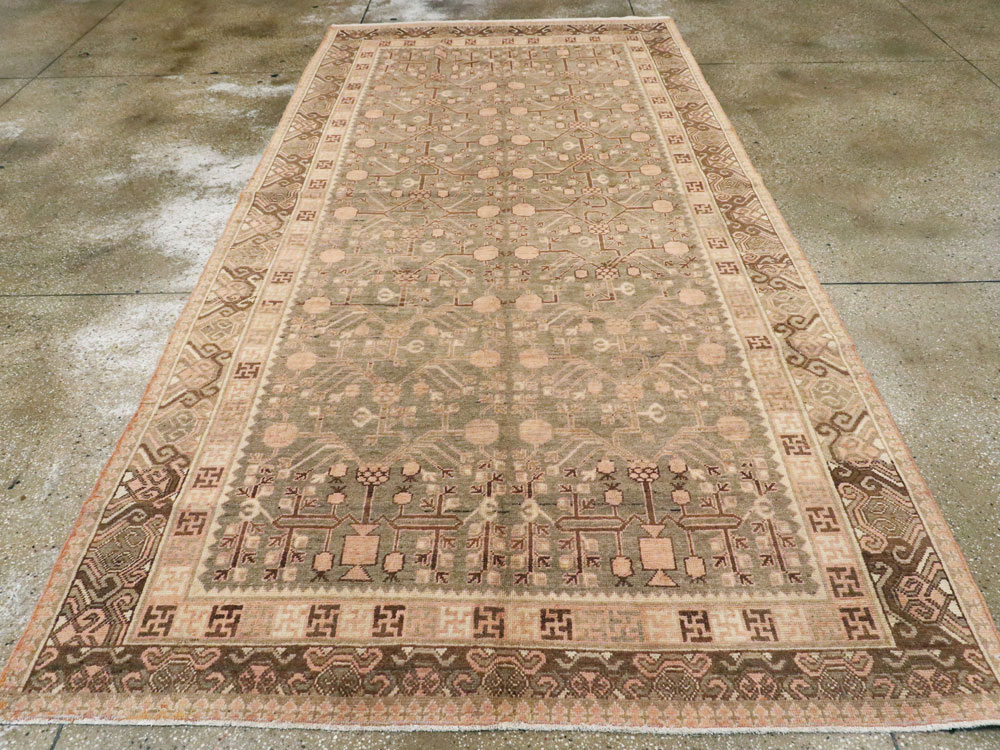 Vintage East Turkestan Khotan Gallery Carpet, No.17880 - Gsblank