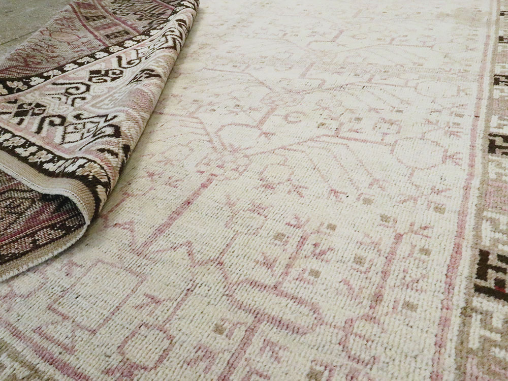 Vintage East Turkestan Khotan Carpet, No.17892 - Gsblank