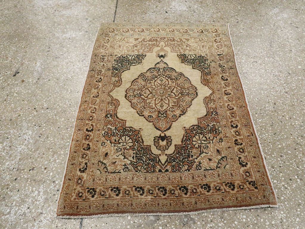 Antique Persian Tabriz Hagi Jalili Rug, No.17919 - Gsblank