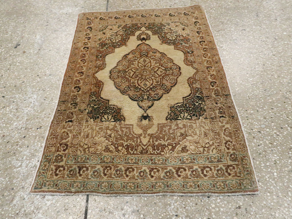 Antique Persian Tabriz Hagi Jalili Rug, No.17919 - Gsblank