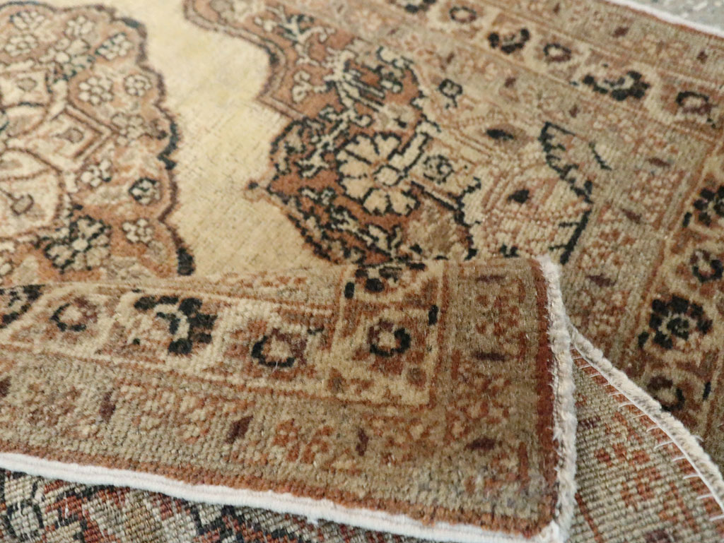 Antique Persian Tabriz Hagi Jalili Rug, No.17919 - Gsblank