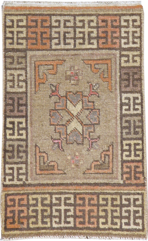 Antique East Turkestan Khotan Rug, No.17922 - Gsblank