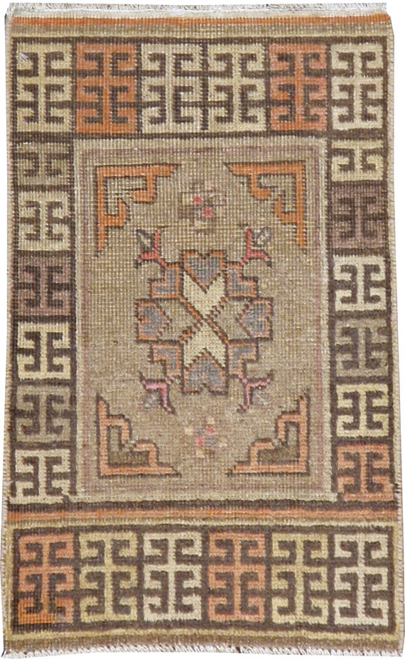 Antique East Turkestan Khotan Rug, No.17922 - Gsblank