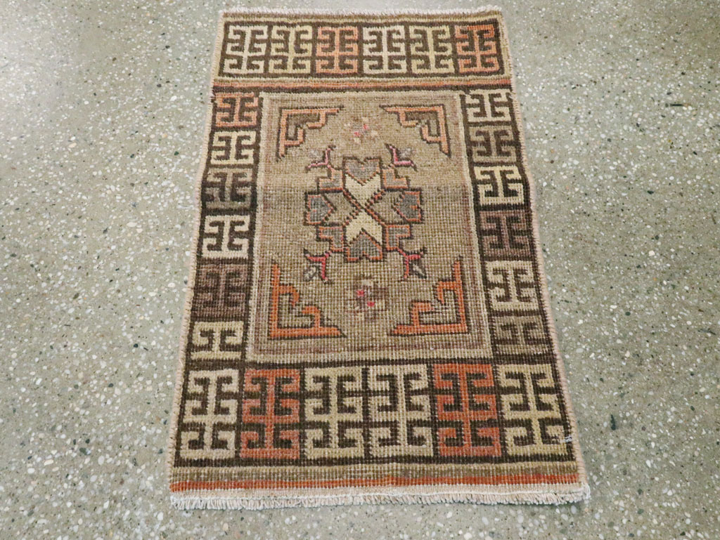 Antique East Turkestan Khotan Rug, No.17922 - Gsblank