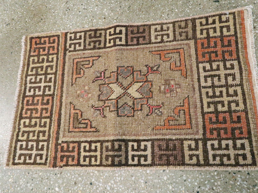 Antique East Turkestan Khotan Rug, No.17922 - Gsblank