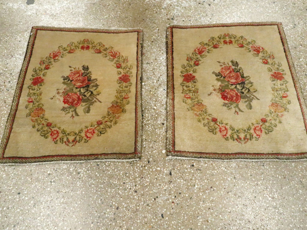 Antique Persian Kashan Throw Rug (Pair: 1 of 2), No.17930 - Gsblank