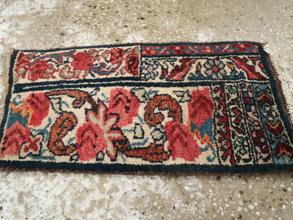 Vintage Persian Bidjar Sampler Rug, No.17936 - Gsblank