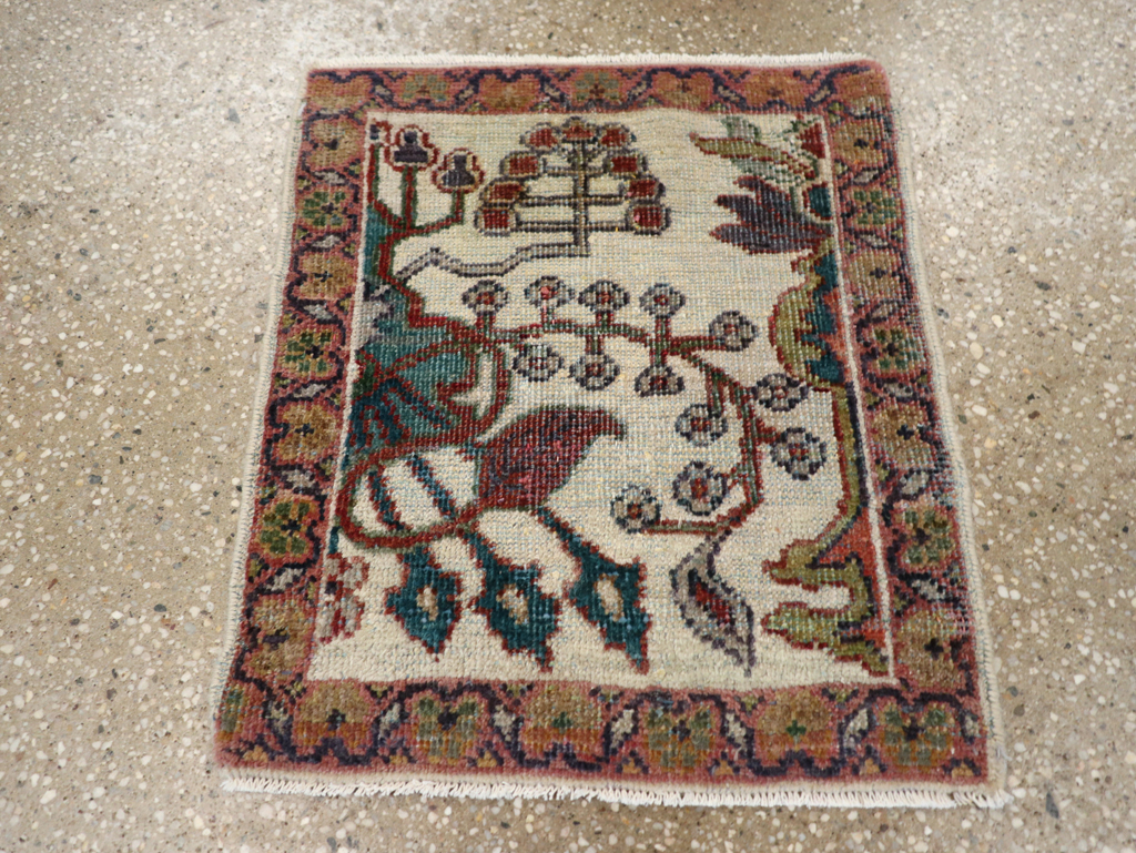 Vintage Persian Mahal Rug, No.17949 - Gsblank