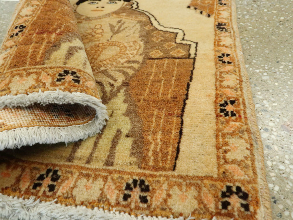 Antique Persian Tabriz Pictorial Rug (Pair: 2 of 2), No.17957 - Gsblank