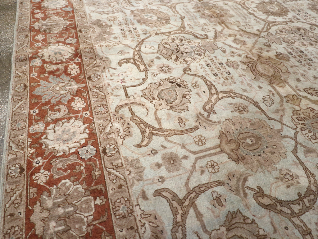 Antique Persian Tabriz Carpet, No.17986 - Gsblank