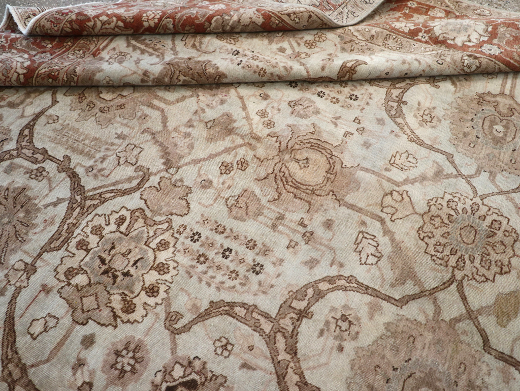 Antique Persian Tabriz Carpet, No.17986 - Gsblank