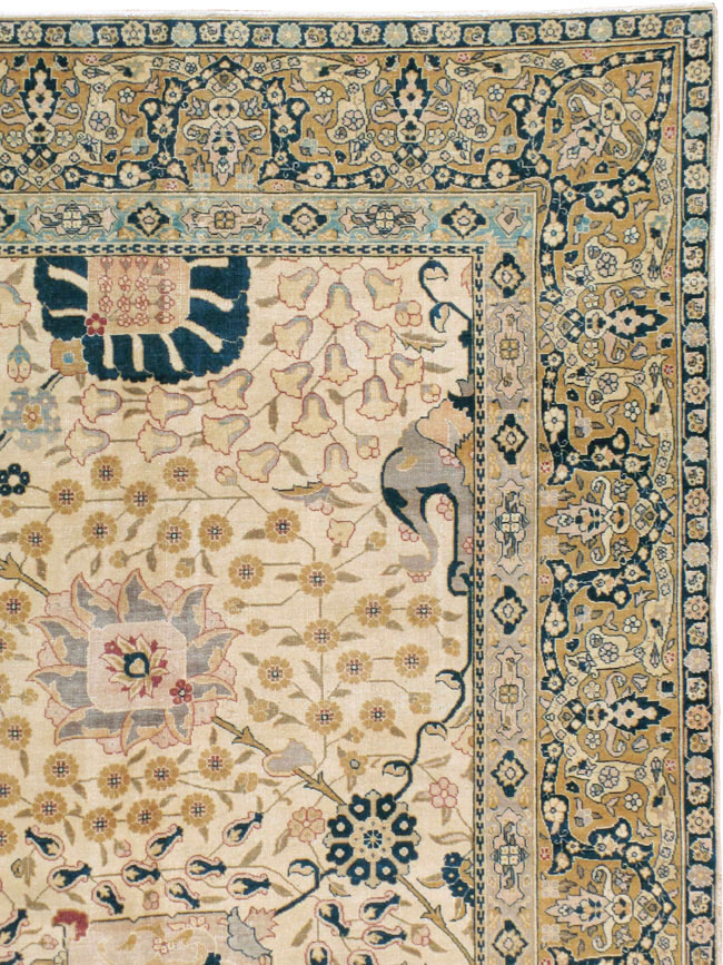 Antique Persian Tabriz Carpet, No.18022 - Gsblank