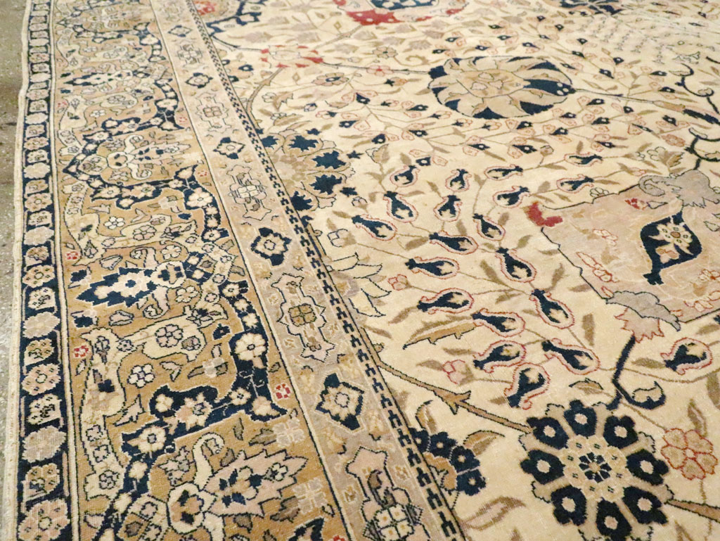 Antique Persian Tabriz Carpet, No.18022 - Gsblank