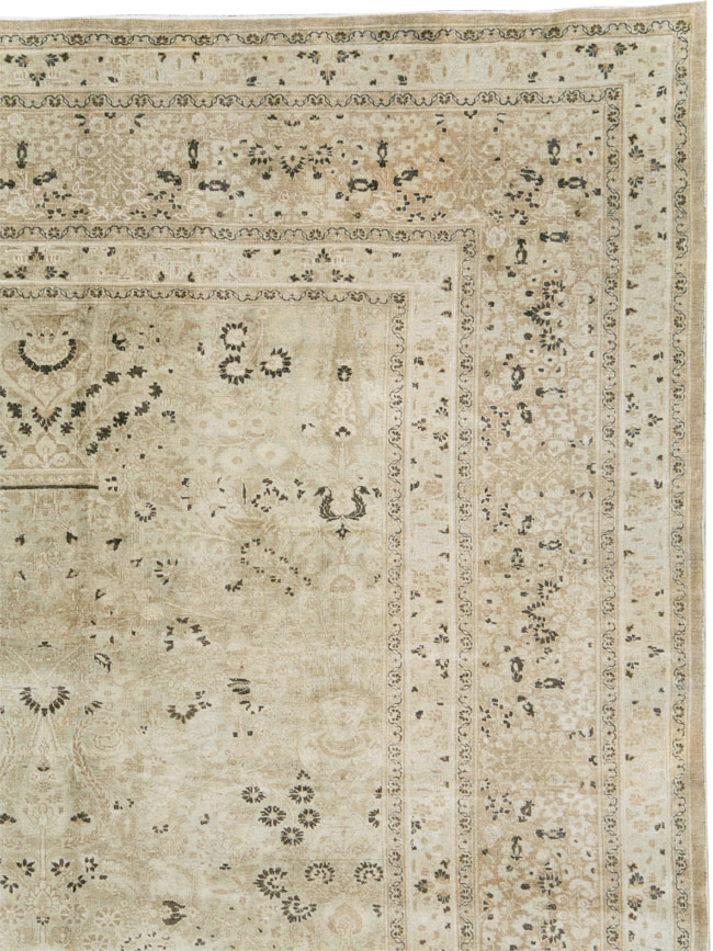 Antique Persian Mashad Carpet, No.18064 - Gsblank