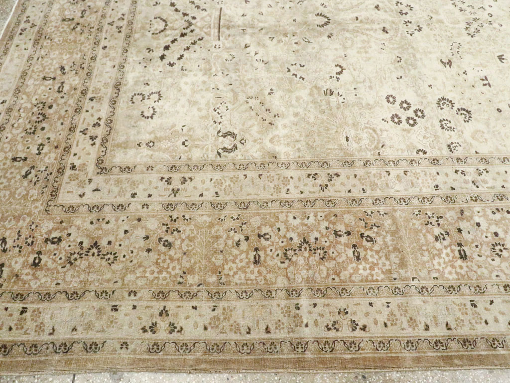 Antique Persian Mashad Carpet, No.18064 - Gsblank
