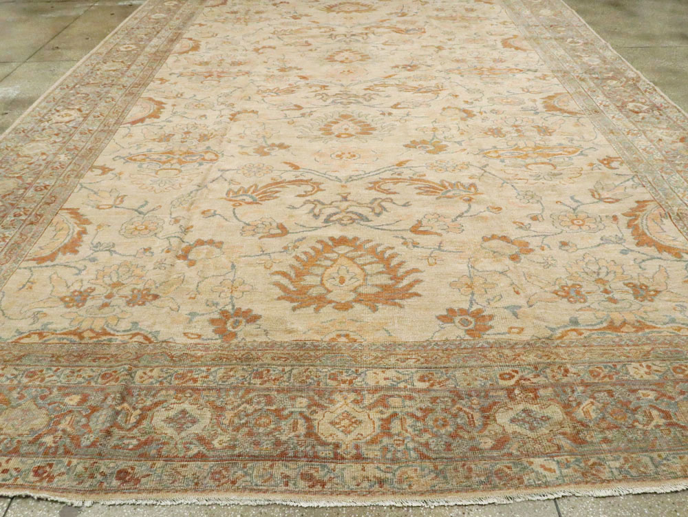 Antique Persian Sultanabad Carpet, No.18068 - Gsblank