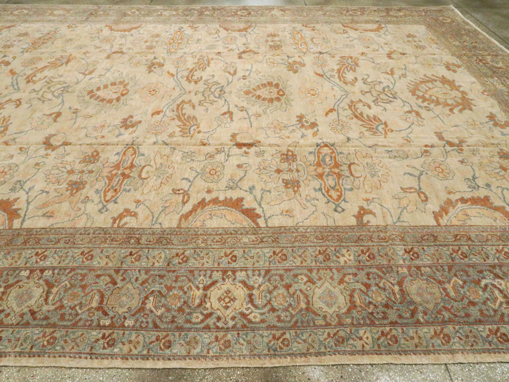 Antique Persian Sultanabad Carpet, No.18068 - Gsblank