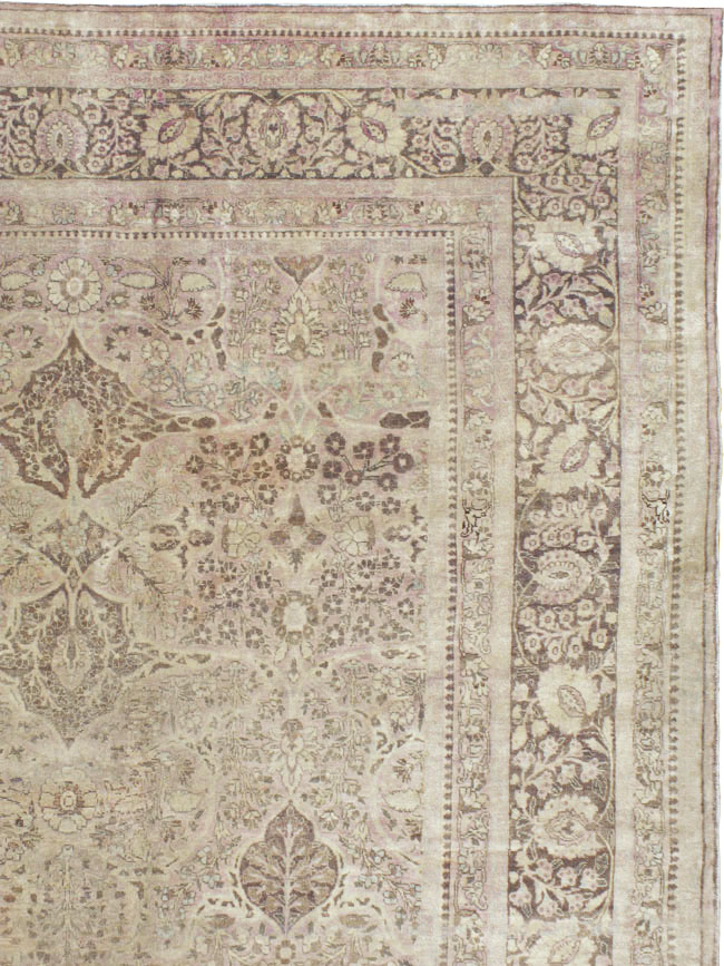 Antique Persian Tabriz Carpet, No.18084 - Gsblank