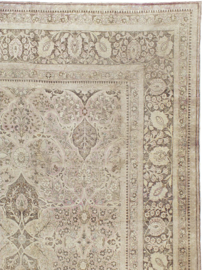 Antique Persian Tabriz Carpet, No.18084 - Gsblank