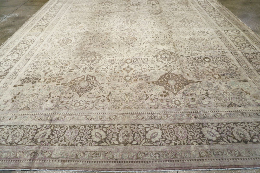 Antique Persian Tabriz Carpet, No.18084 - Gsblank
