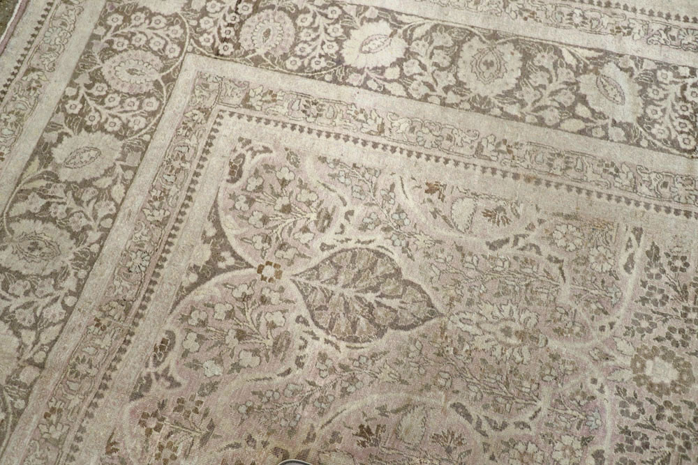 Antique Persian Tabriz Carpet, No.18084 - Gsblank