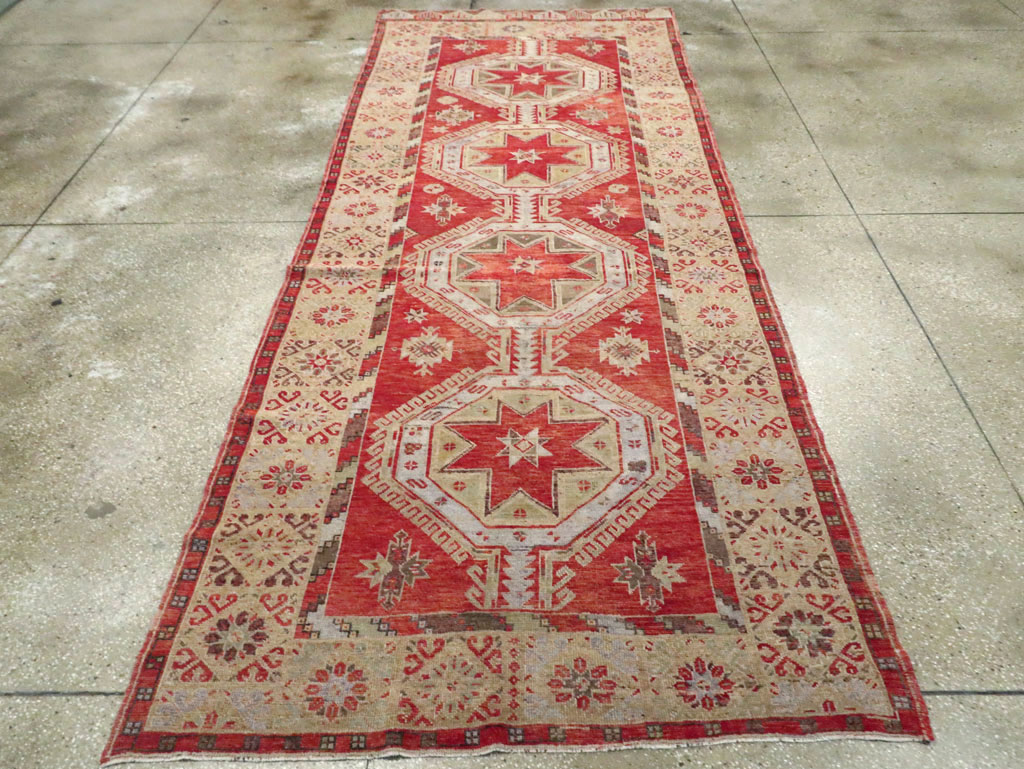 Vintage Turkish Oushak Rug, No.18121 - Gsblank