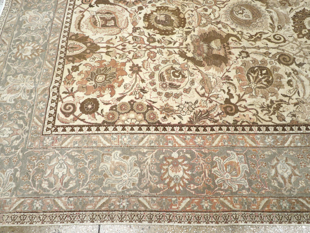 Vintage Persian Tabriz Carpet, No.18159 - Gsblank