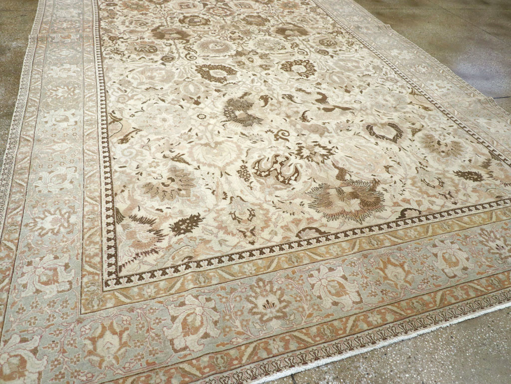 Vintage Persian Tabriz Carpet, No.18159 - Gsblank